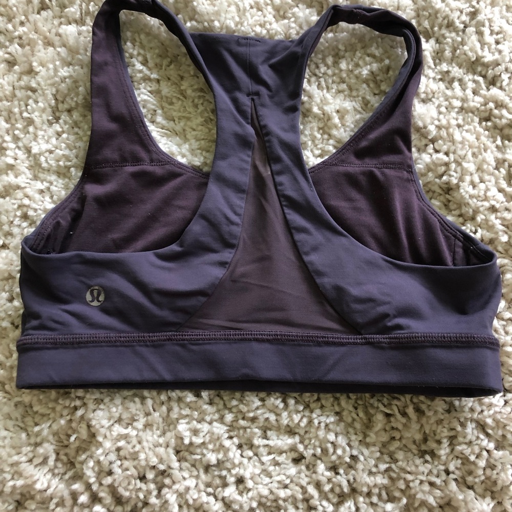 Lululemon sports bra